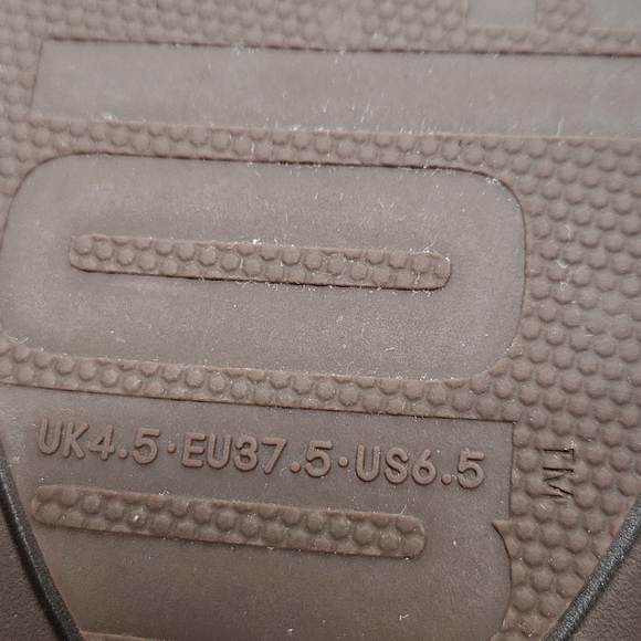 FitFlop Paige Moccasin Loafers in Berry Size 6.5 - Picture 11 of 12